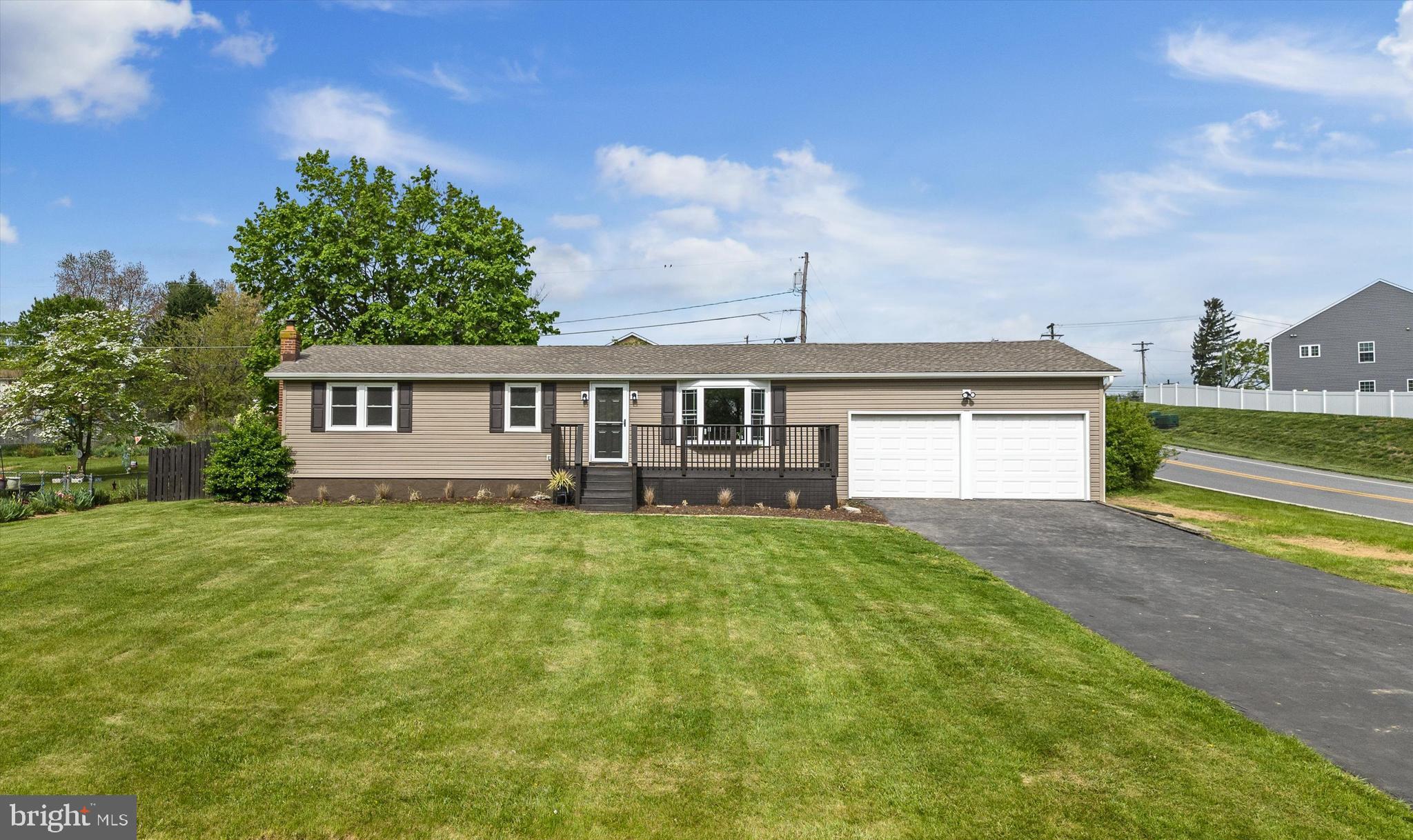 WALNUT GROVE - Residential