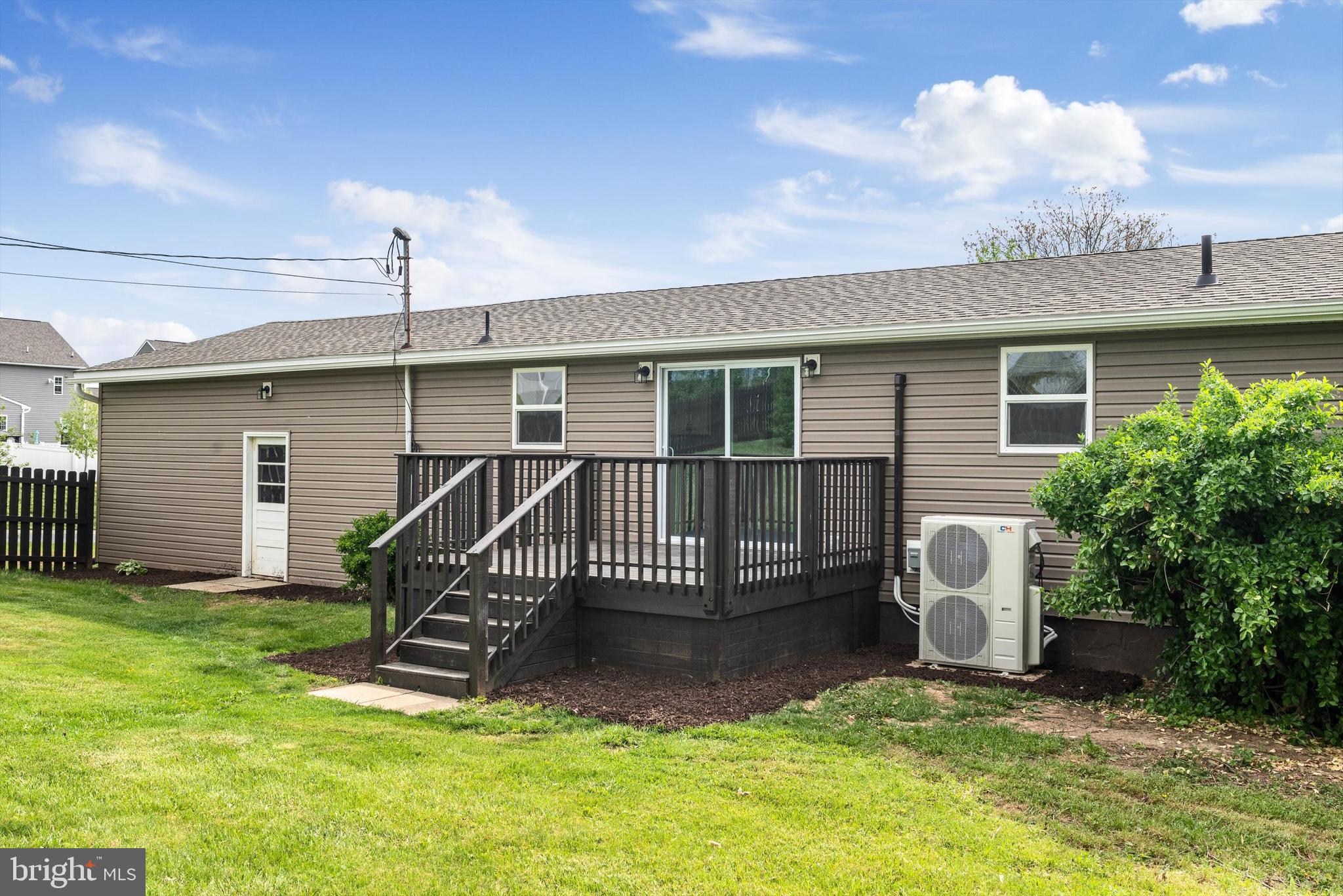 WALNUT GROVE - Residential