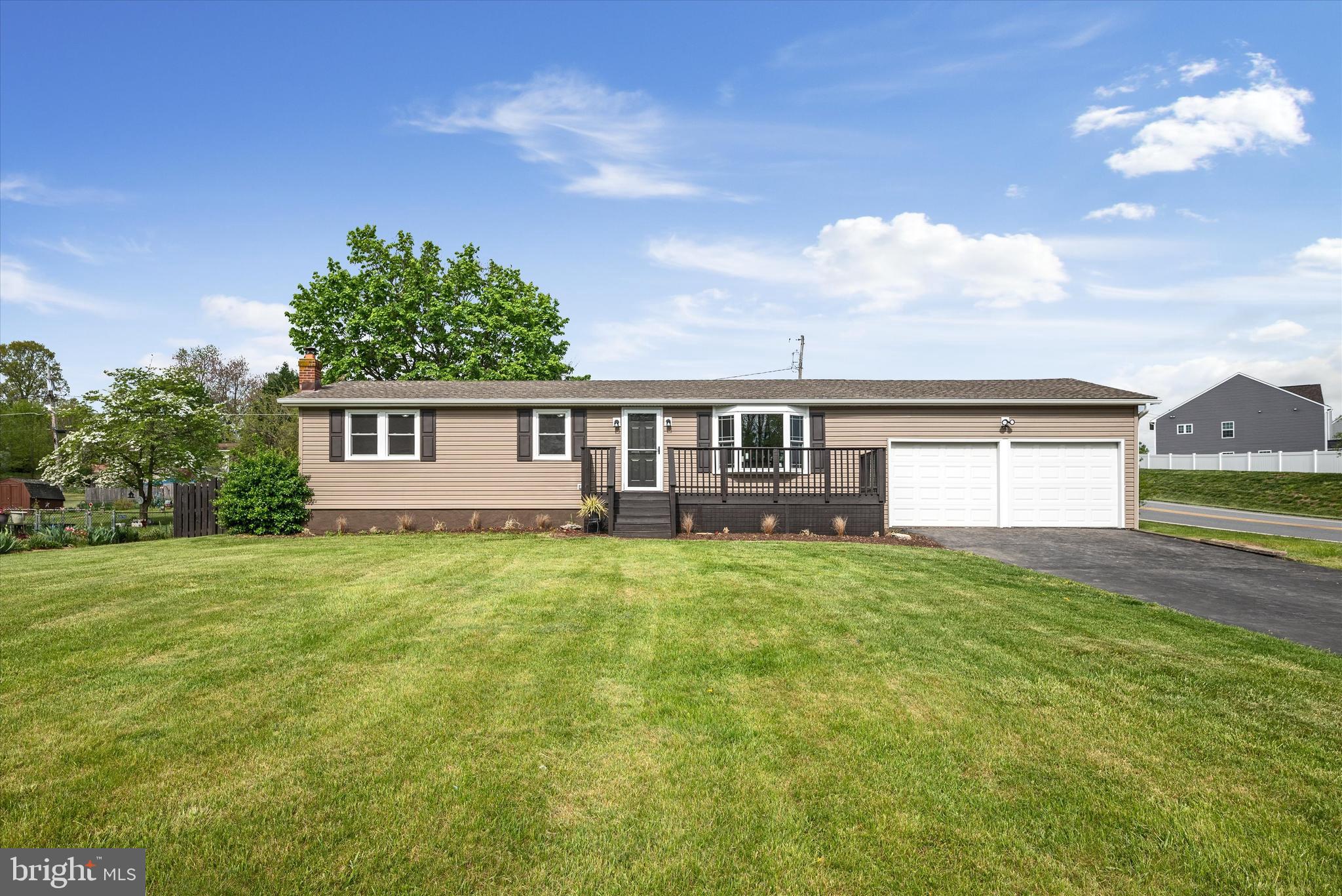 WALNUT GROVE - Residential