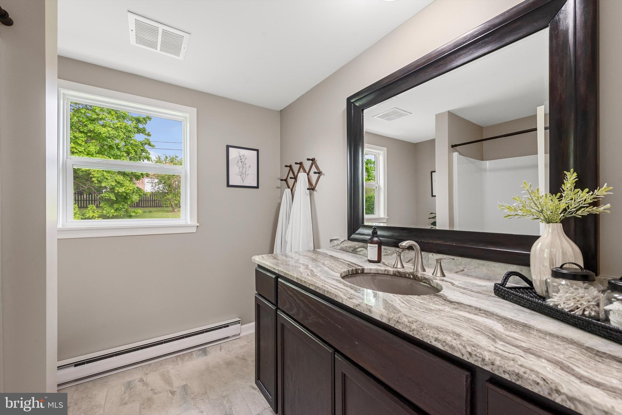 WALNUT GROVE - Residential