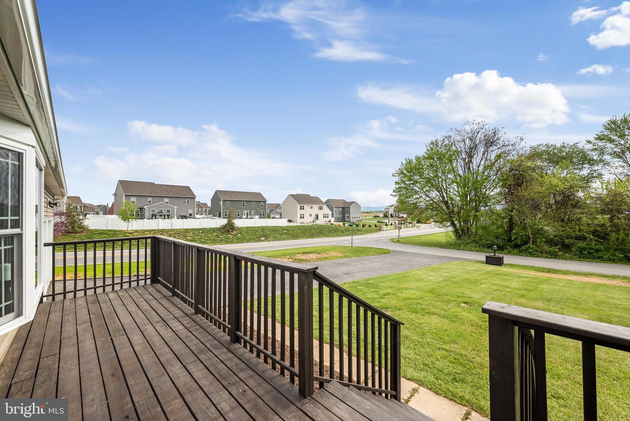 WALNUT GROVE - Residential