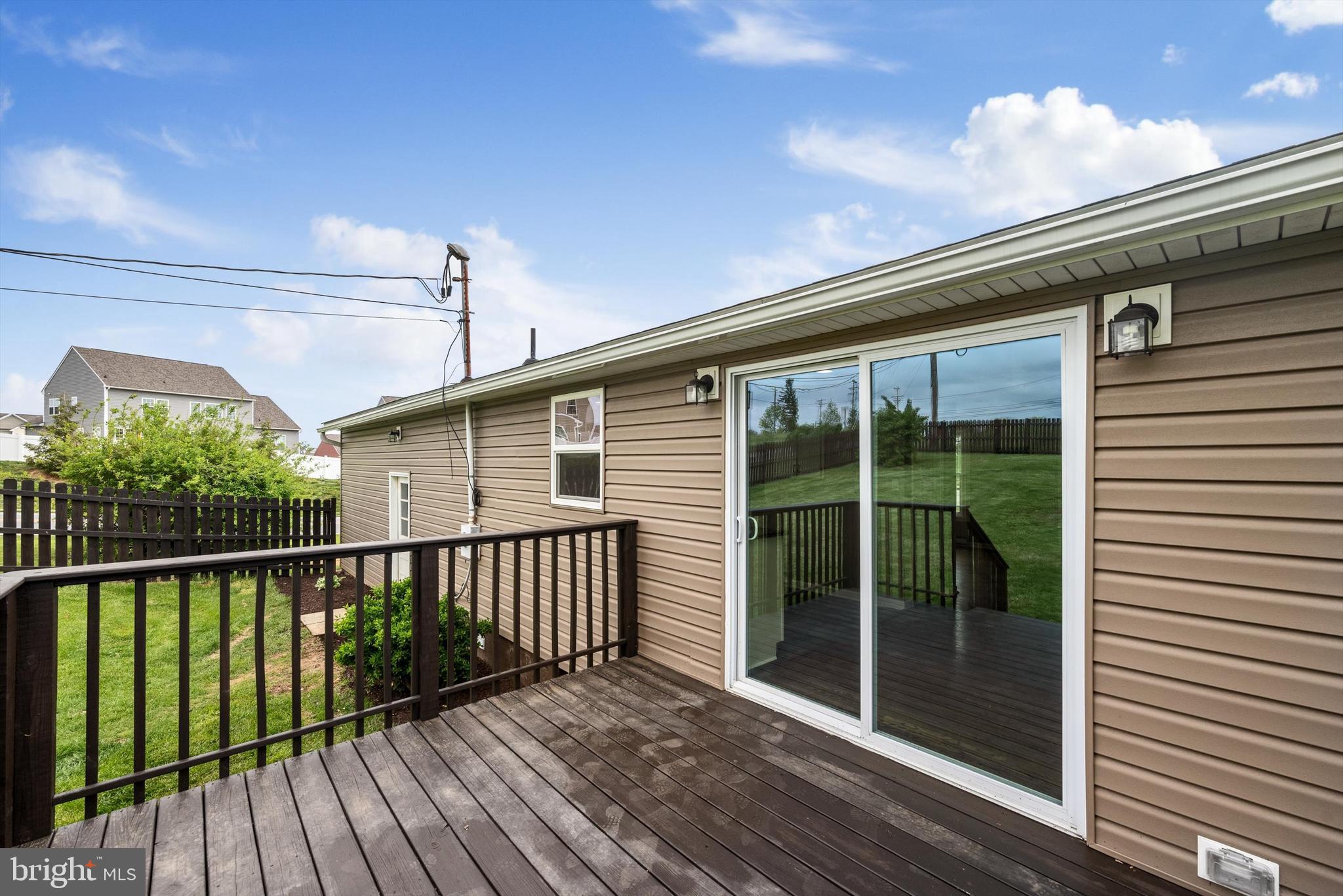 WALNUT GROVE - Residential