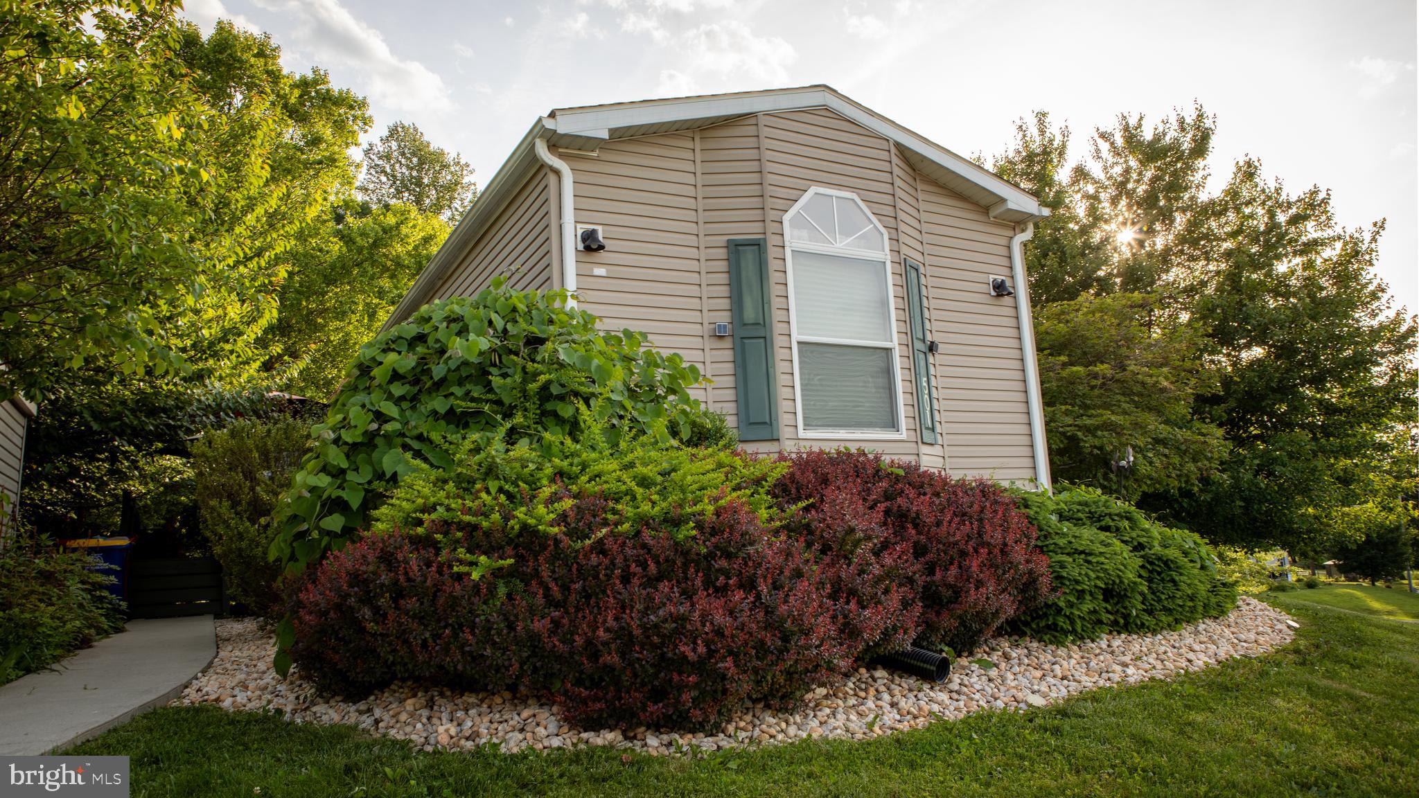 501 BOULDER LANE
