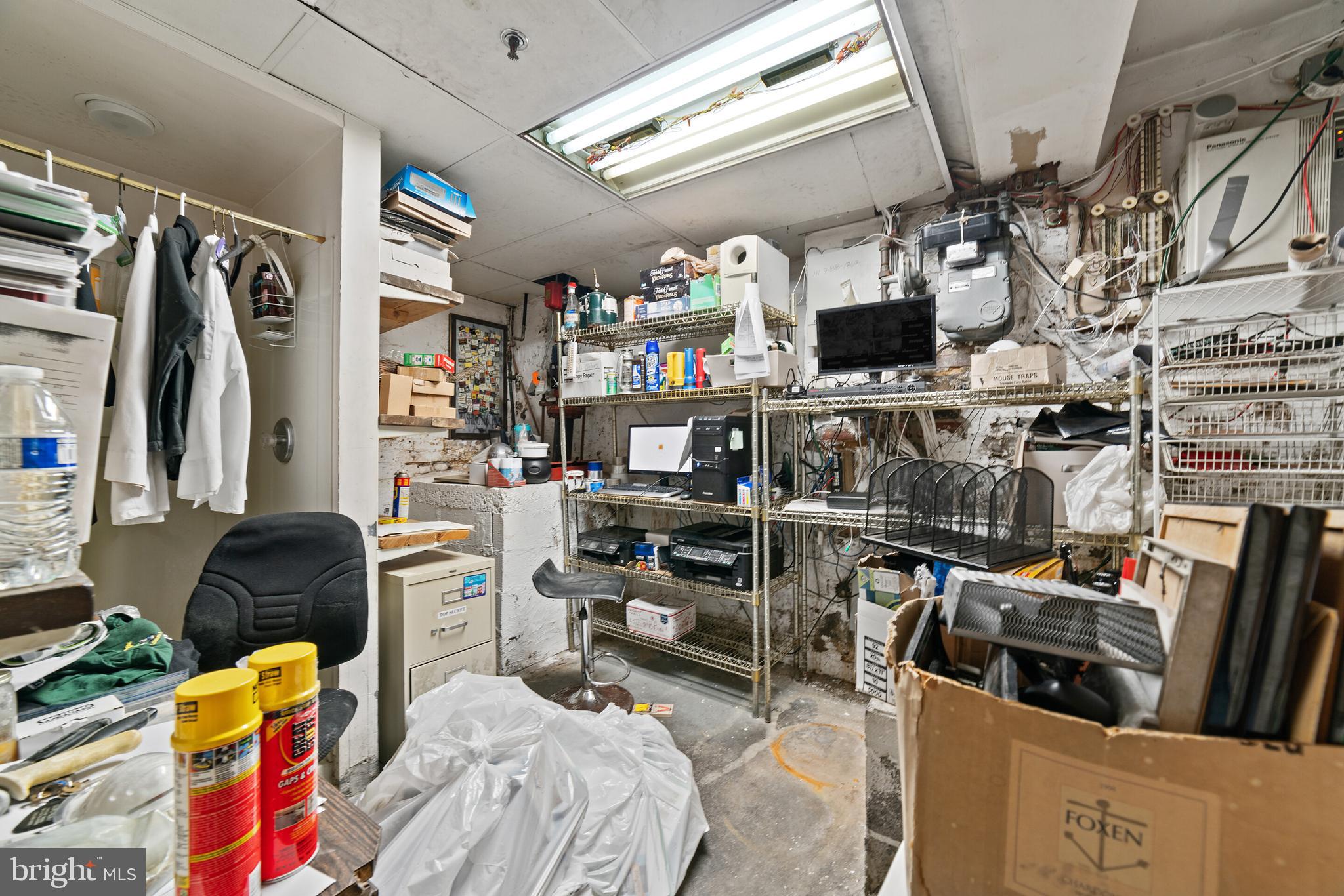 OLD TOWN ALEXANDRIA - Commercial Sale