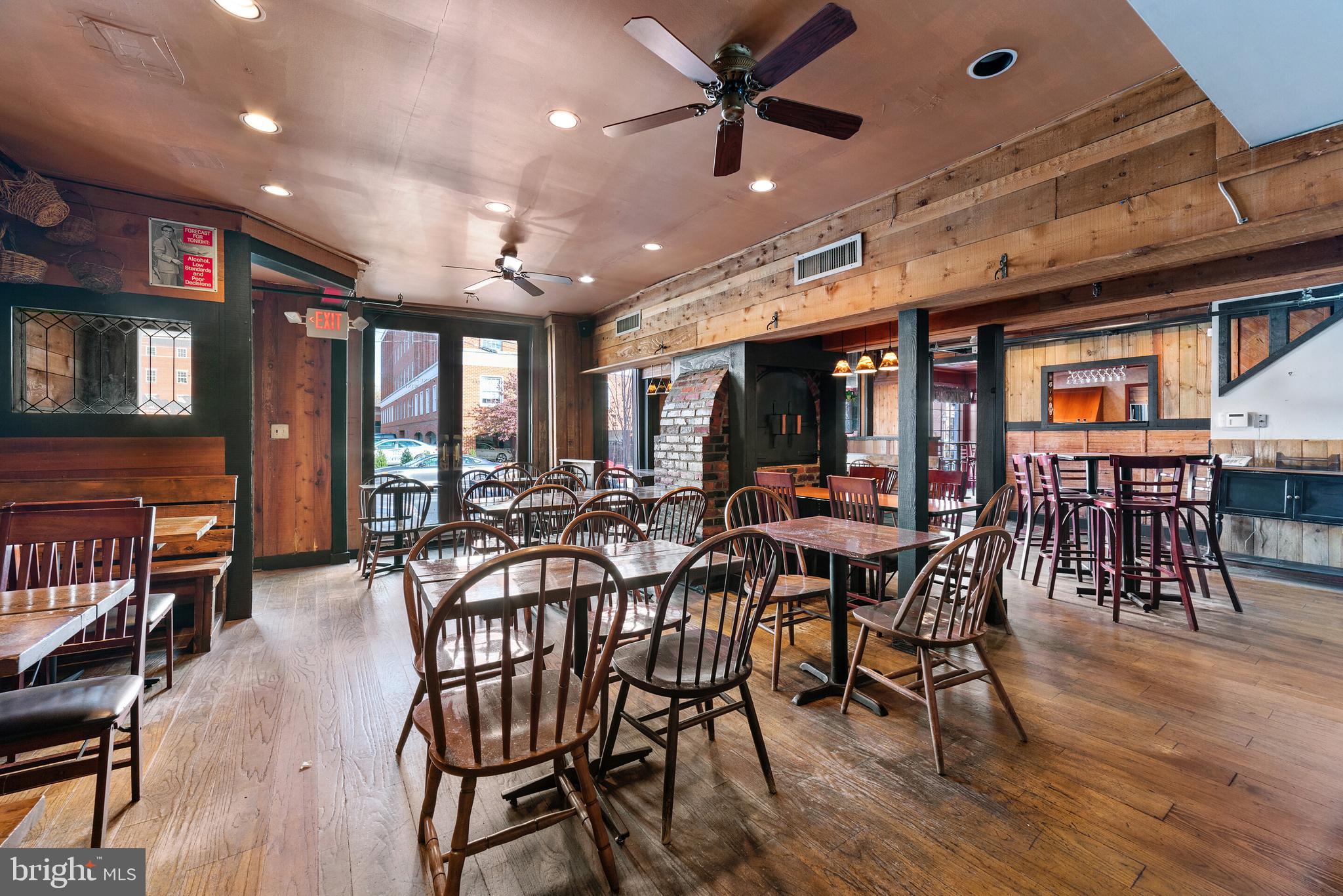 OLD TOWN ALEXANDRIA - Commercial Sale