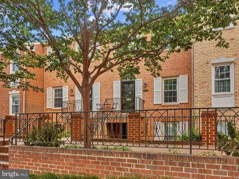3275 SUTTON PLACE NW B WASHINGTON DC 20016