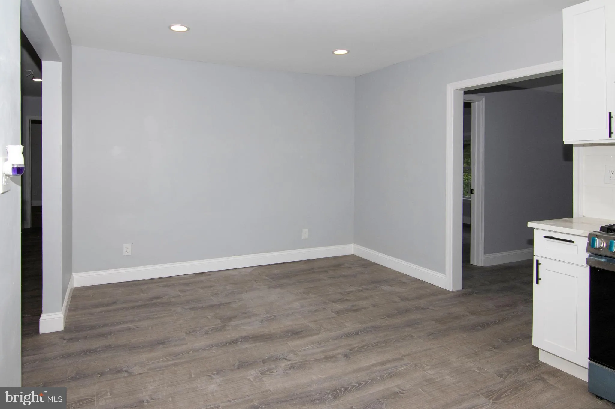 Vineland, New Jersey 08360, United States, 4 Bedrooms Bedrooms, ,2 BathroomsBathrooms,Residential,Coming Soon,110830