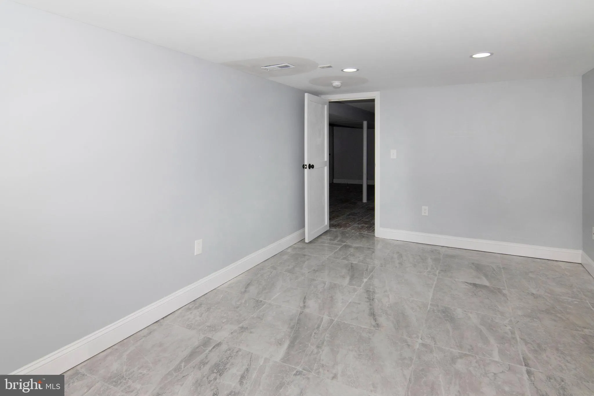 Vineland, New Jersey 08360, United States, 4 Bedrooms Bedrooms, ,2 BathroomsBathrooms,Residential,Coming Soon,110830