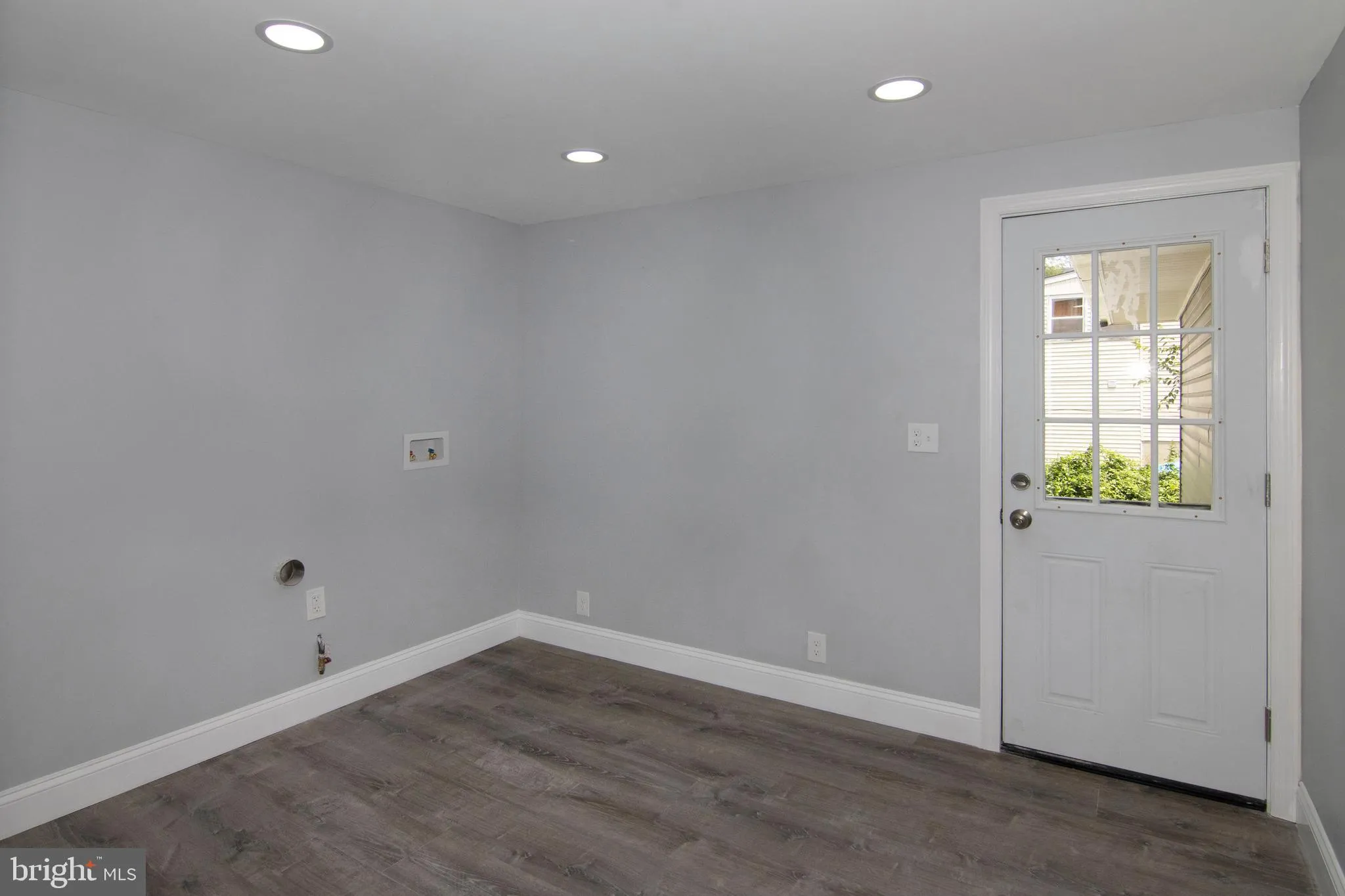 Vineland, New Jersey 08360, United States, 4 Bedrooms Bedrooms, ,2 BathroomsBathrooms,Residential,Coming Soon,110830