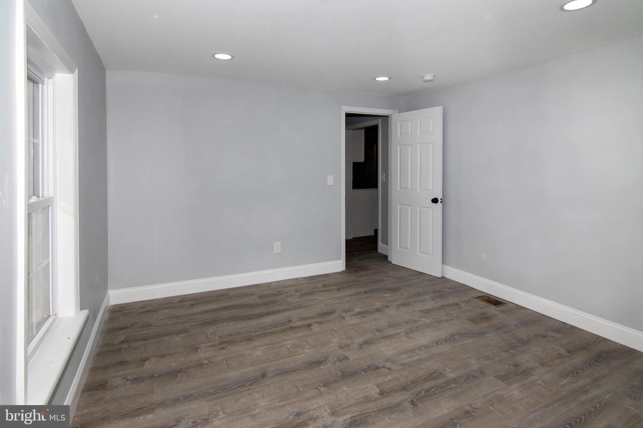 Vineland, New Jersey 08360, United States, 4 Bedrooms Bedrooms, ,2 BathroomsBathrooms,Residential,Coming Soon,110830