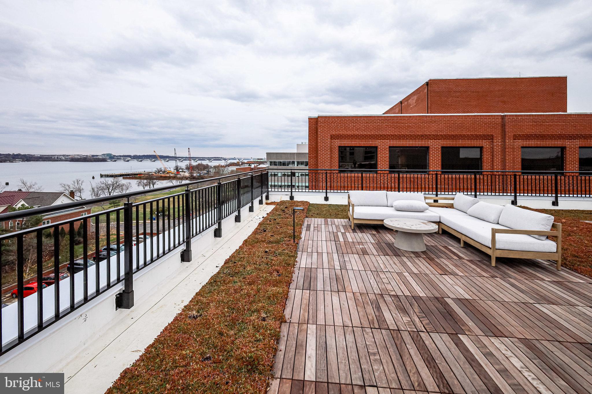 ALEXANDRIA - Residential Lease