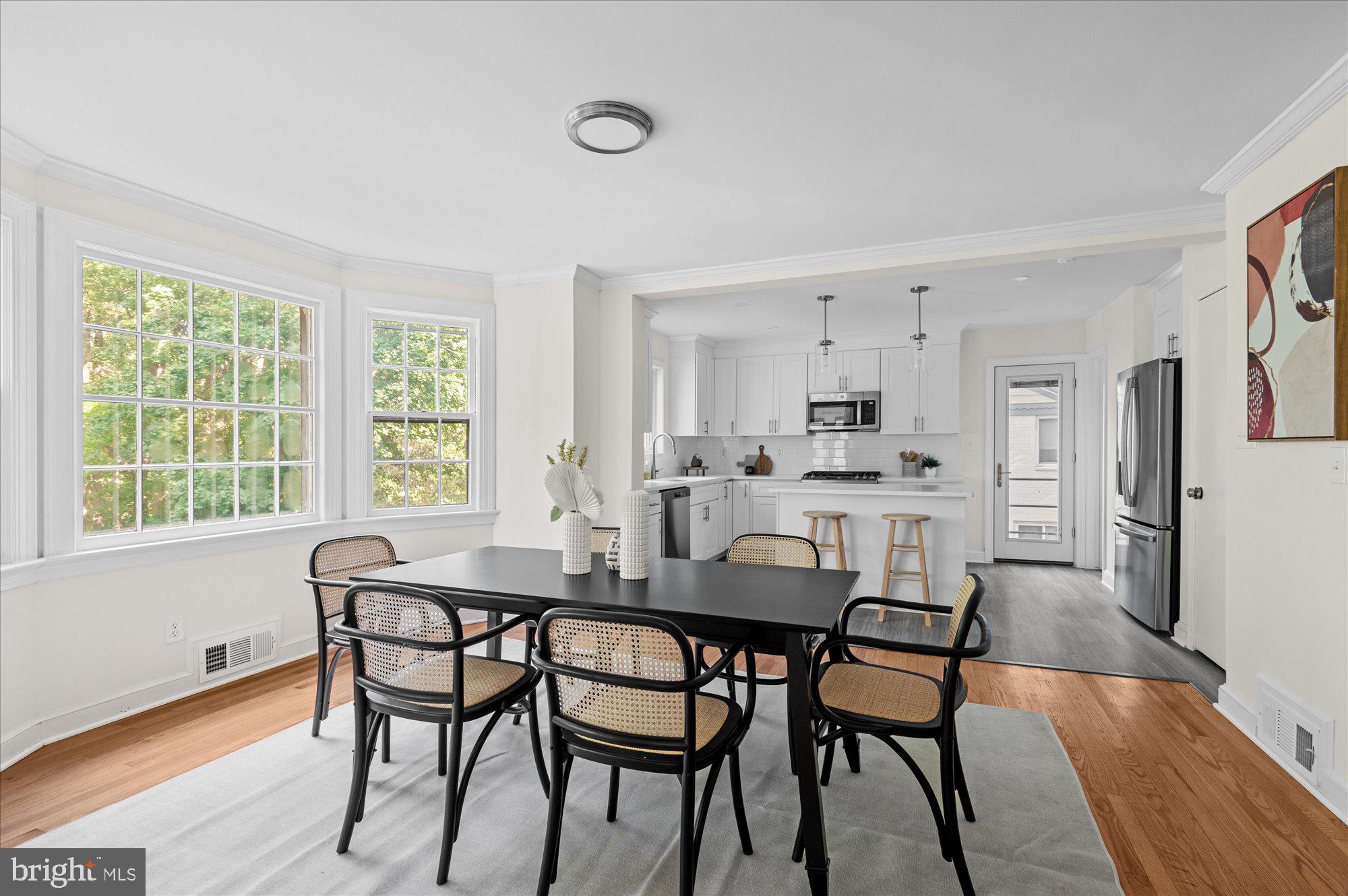 WOODSIDE PARK - Residential