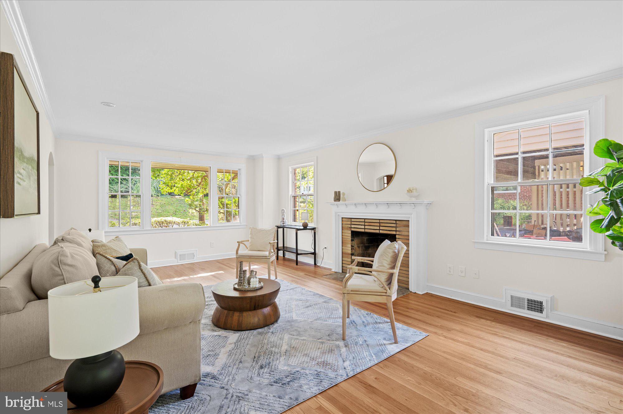 WOODSIDE PARK - Residential