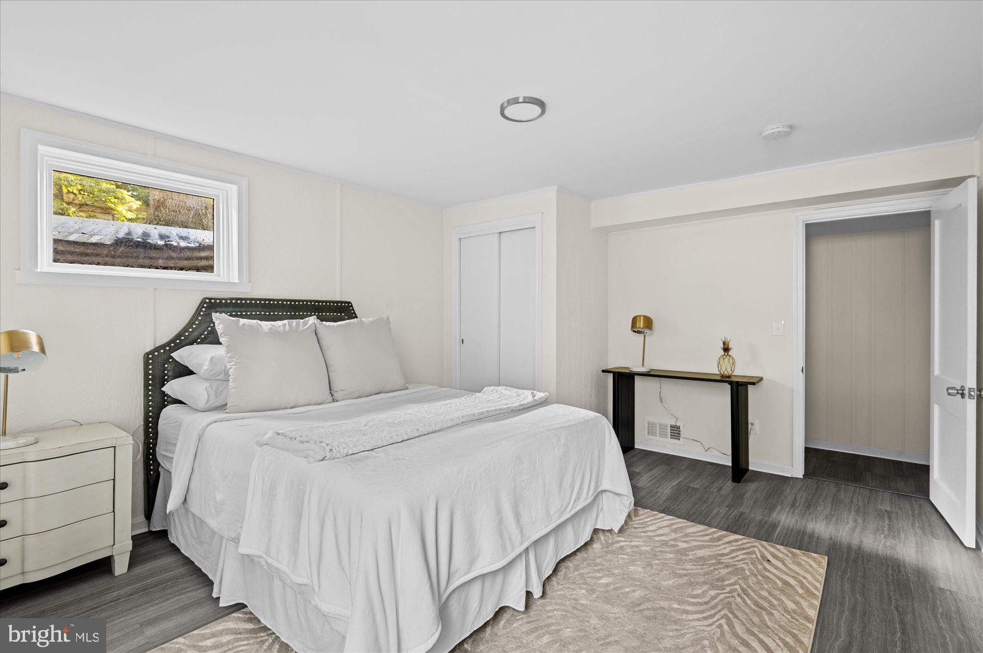 WOODSIDE PARK - Residential