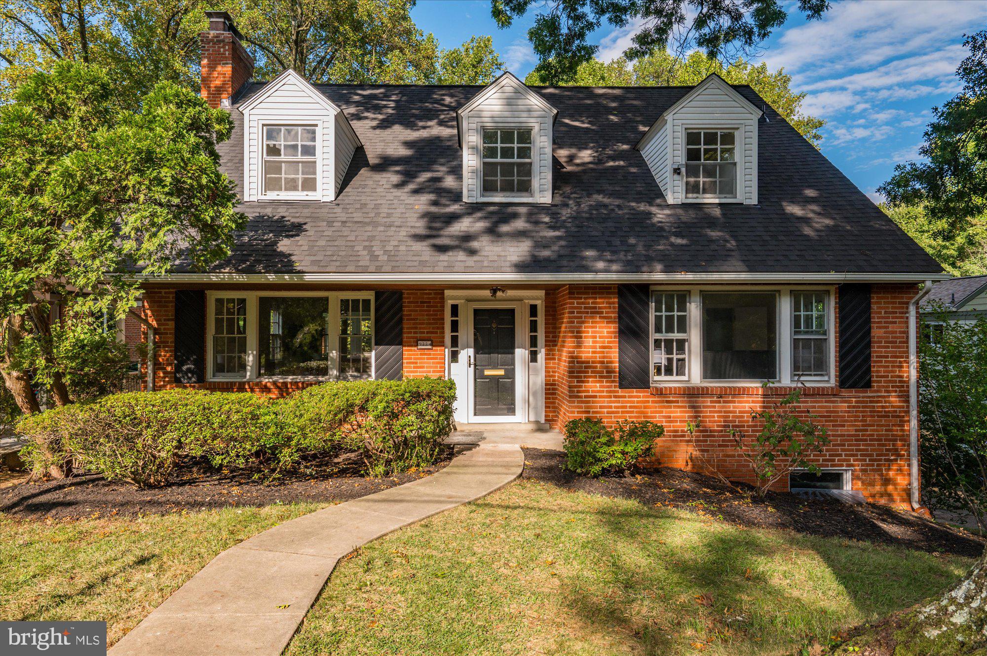 WOODSIDE PARK - Residential