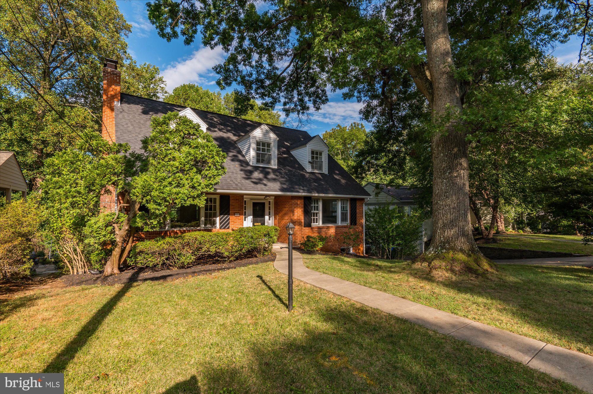 WOODSIDE PARK - Residential