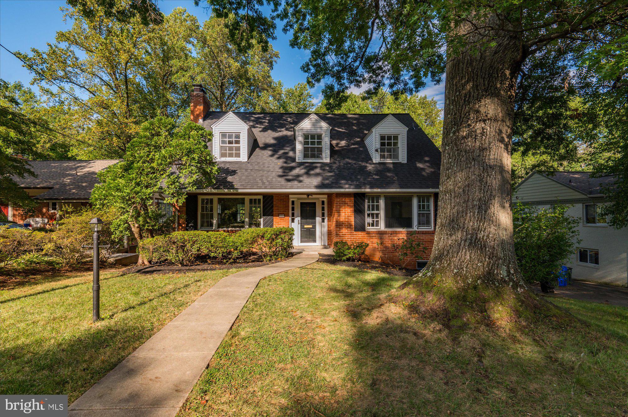 WOODSIDE PARK - Residential