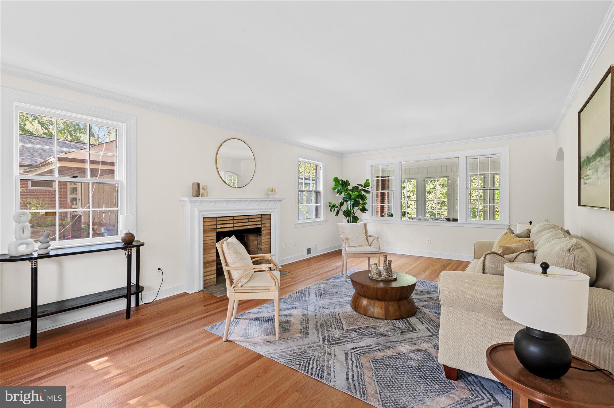 WOODSIDE PARK - Residential