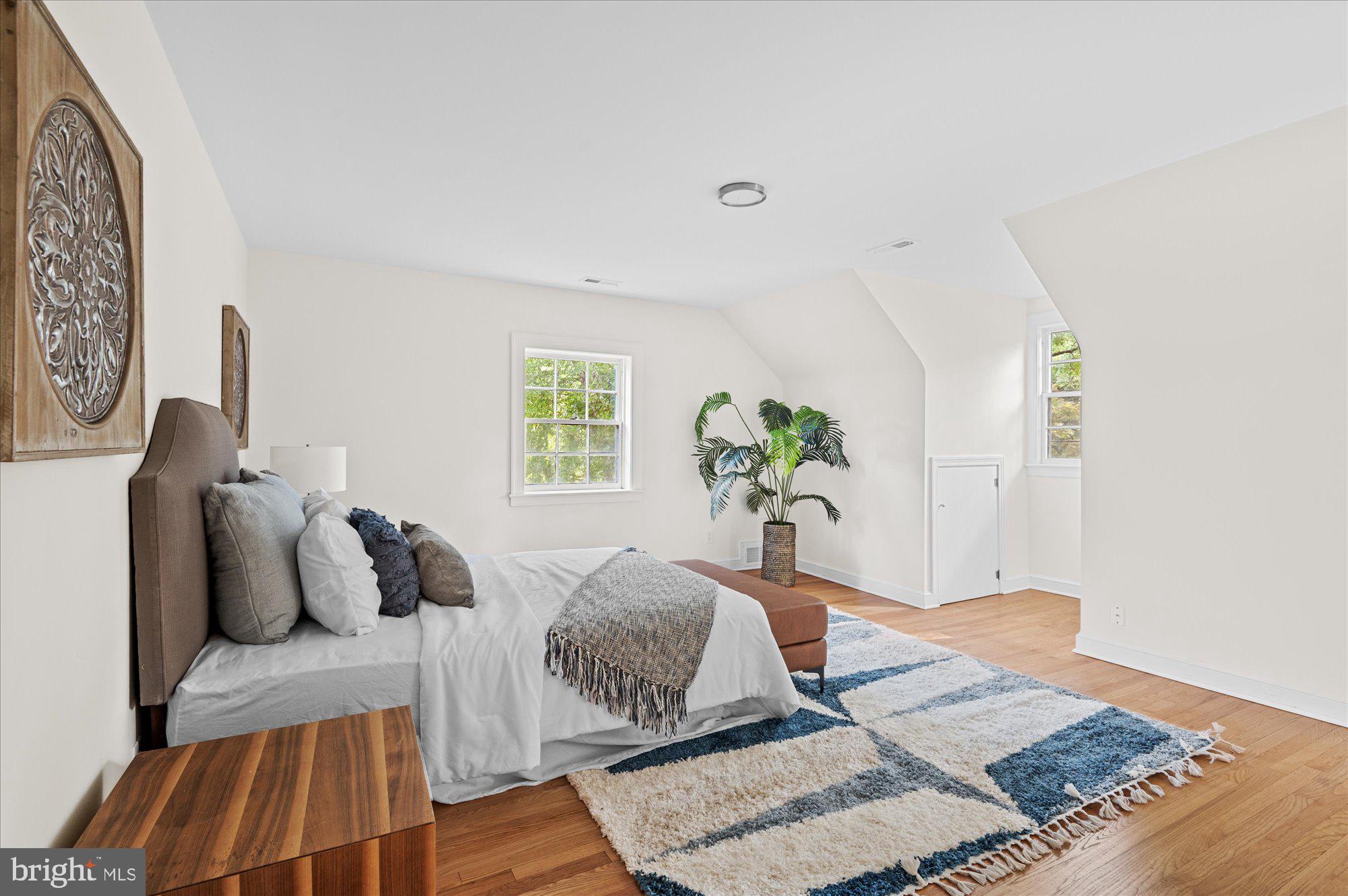 WOODSIDE PARK - Residential