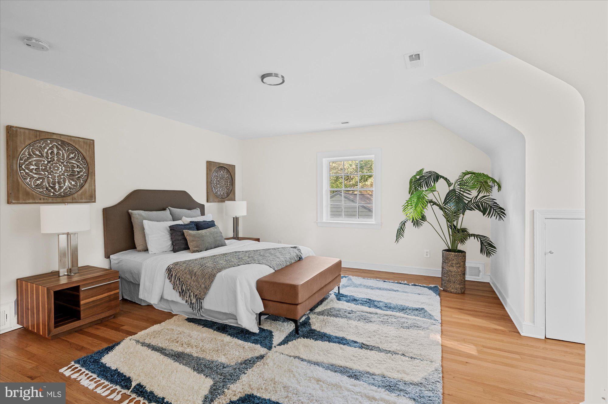 WOODSIDE PARK - Residential