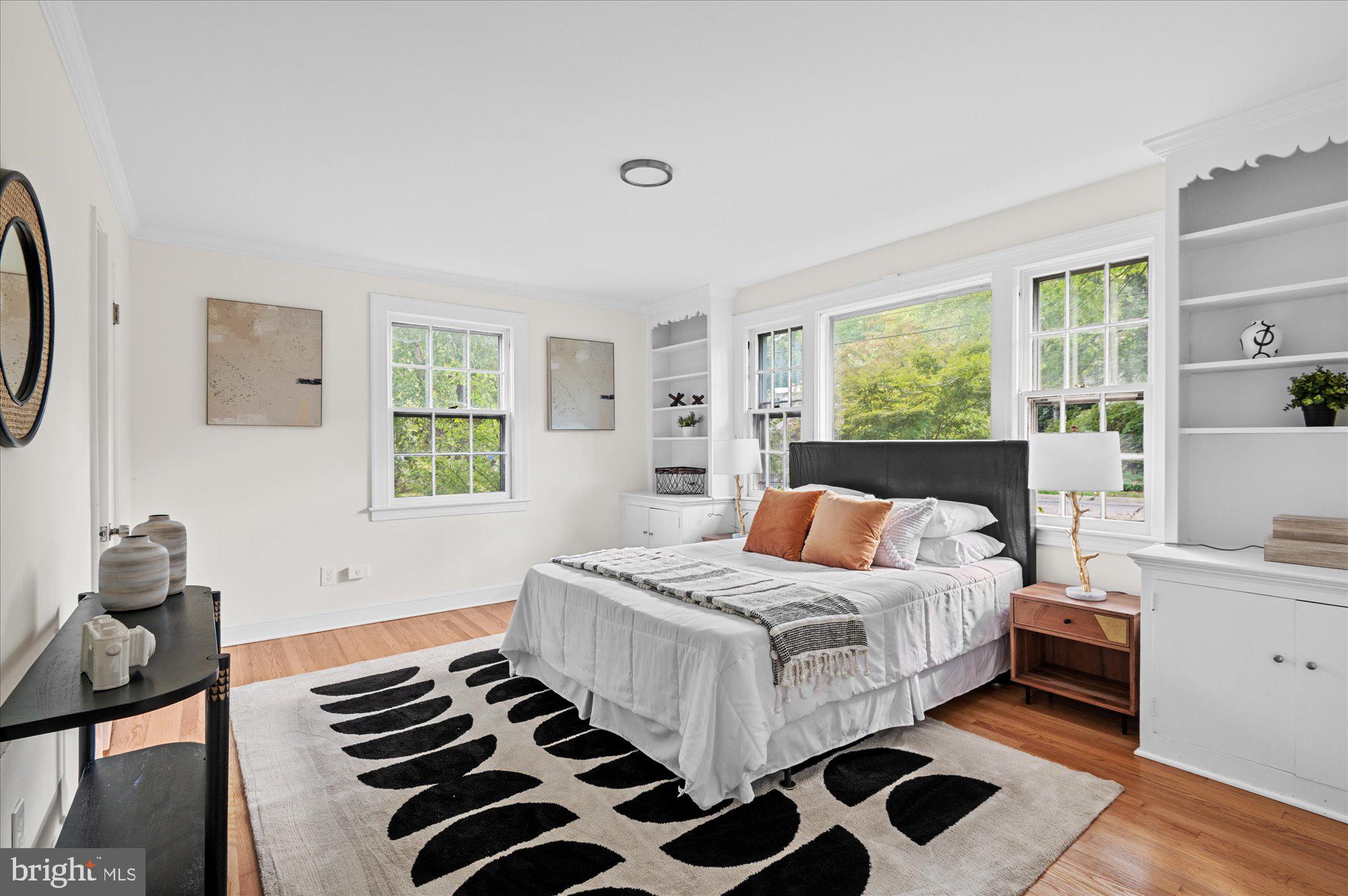 WOODSIDE PARK - Residential