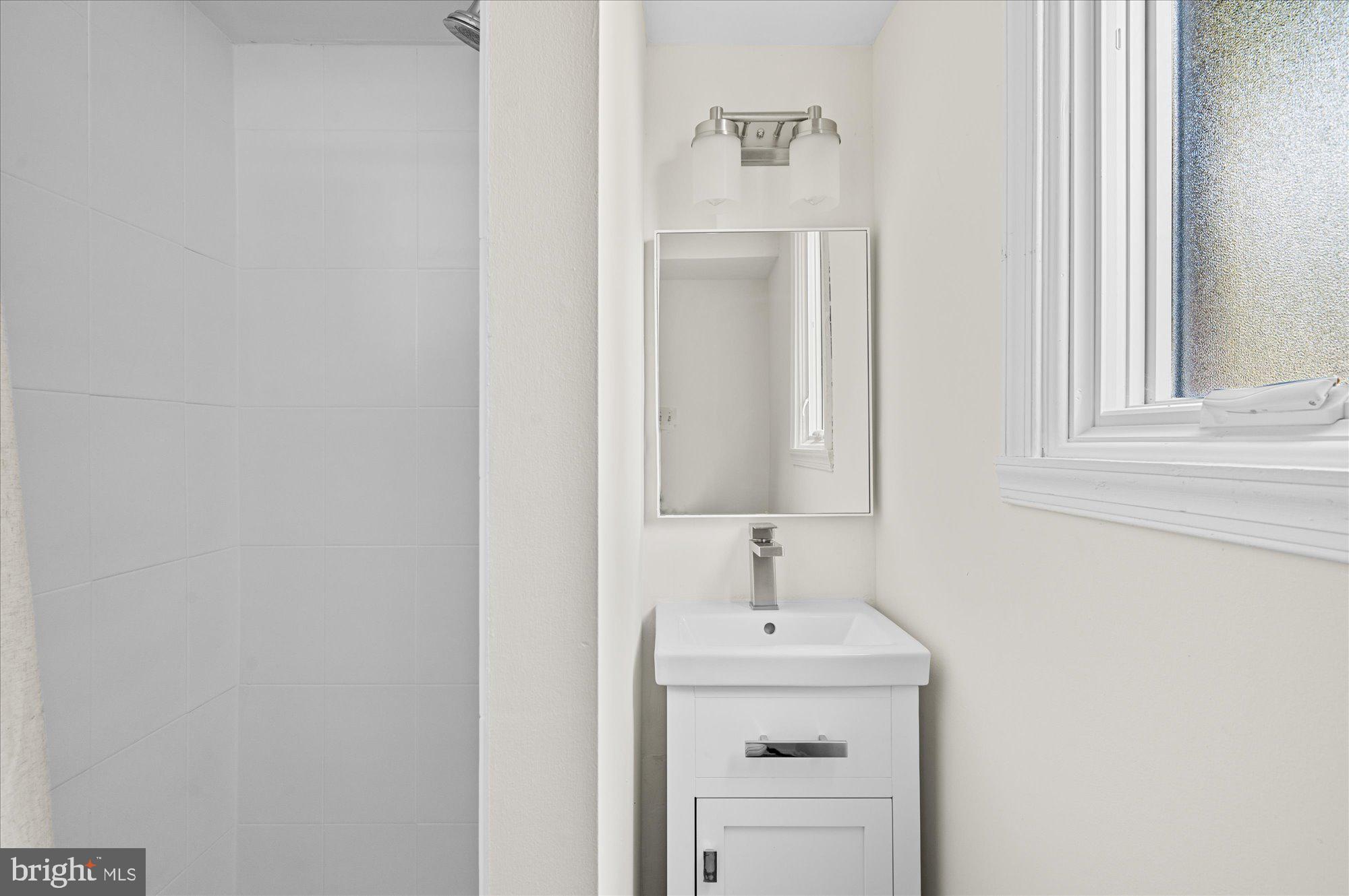 WOODSIDE PARK - Residential