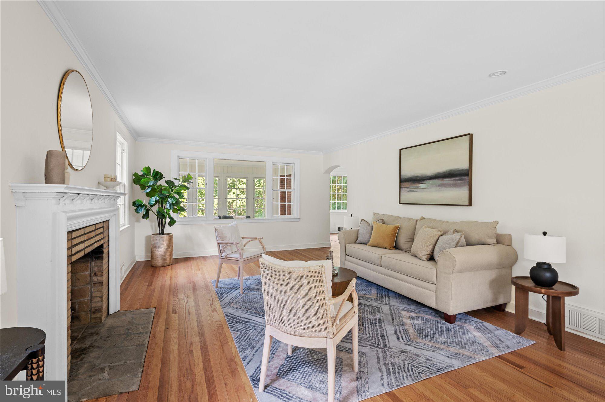 WOODSIDE PARK - Residential