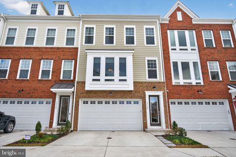 19324 BROOKWATER TERRACE LEESBURG VA 20175