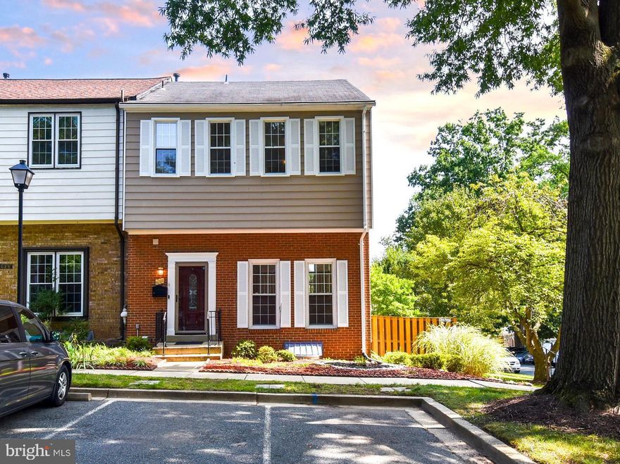 Don’t miss this rare opportunity to own a spectacular 5-level, 2,100+ sqft end-unit townhouse with hardwood floors throughout and a beautiful private landscaped backyard! 

As you enter, you’ll be greeted by a stunning living room with a soaring 2-story ceiling seamlessly connected to the dining room, an updated kitchen, and a spacious wrap-around deck with an enclosed climate-controlled sunroom! This impressive home features a dramatic floor plan with four generously sized bedrooms and two full bathrooms on the upper level. On the first lower level, you’ll find a large family room opening up to a beautifully hardscaped patio with brick garden beds, a grilling area, and a serene pond. The second lower level also includes a spacious bedroom with ample storage separate from the laundry and utility room. 

Ideally situated just steps from Rockshire’s excellent amenities, including a swimming pool, clubhouse, and playgrounds. It’s also within walking distance of schools, tennis courts, community gardens, scenic walking & biking paths, parks, and bus stops for two Metro stations. Plus, it offers convenient access to MD 355, MD 28, MD 200, and I-270.