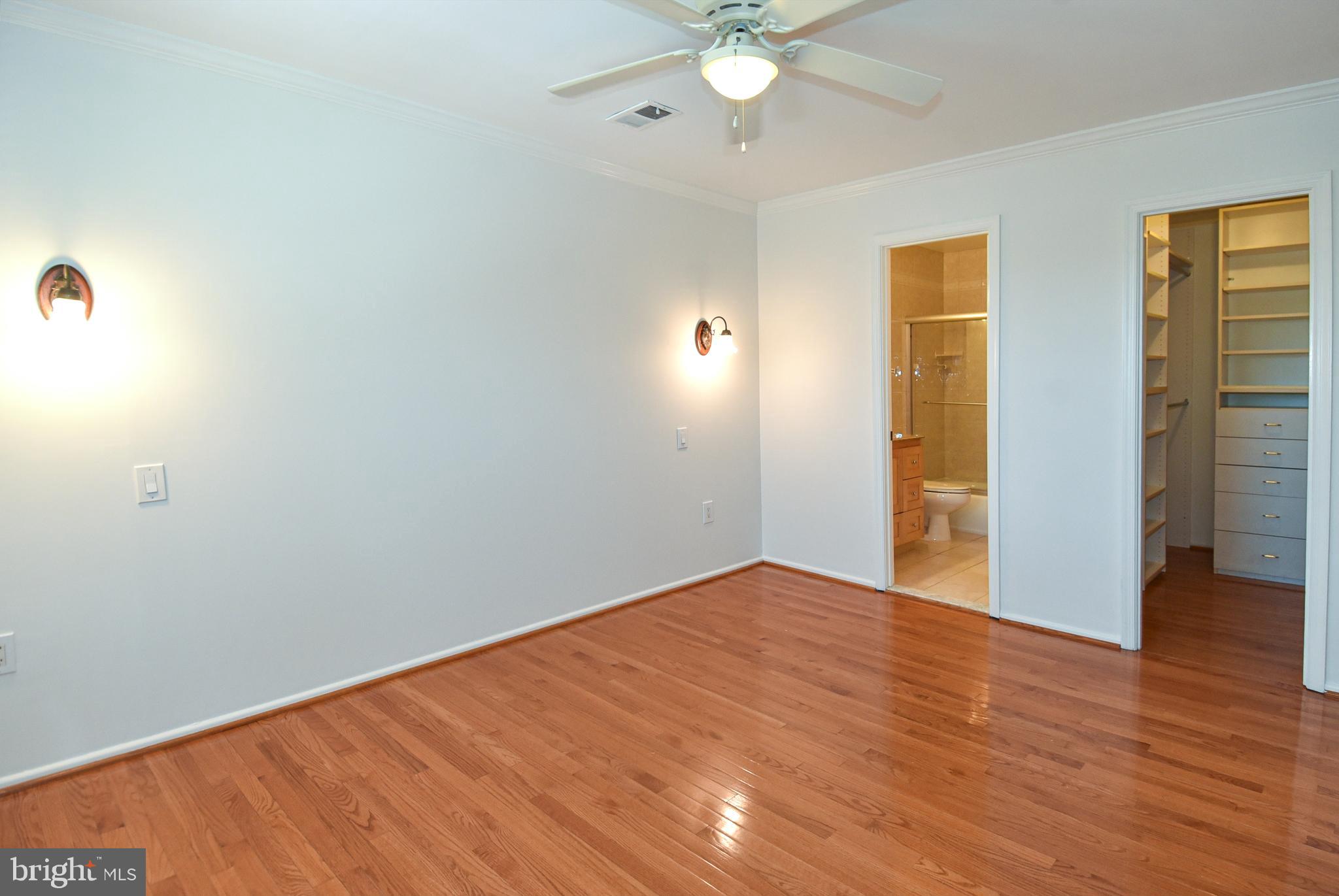 ROCKSHIRE TOWNHOMES - Residential