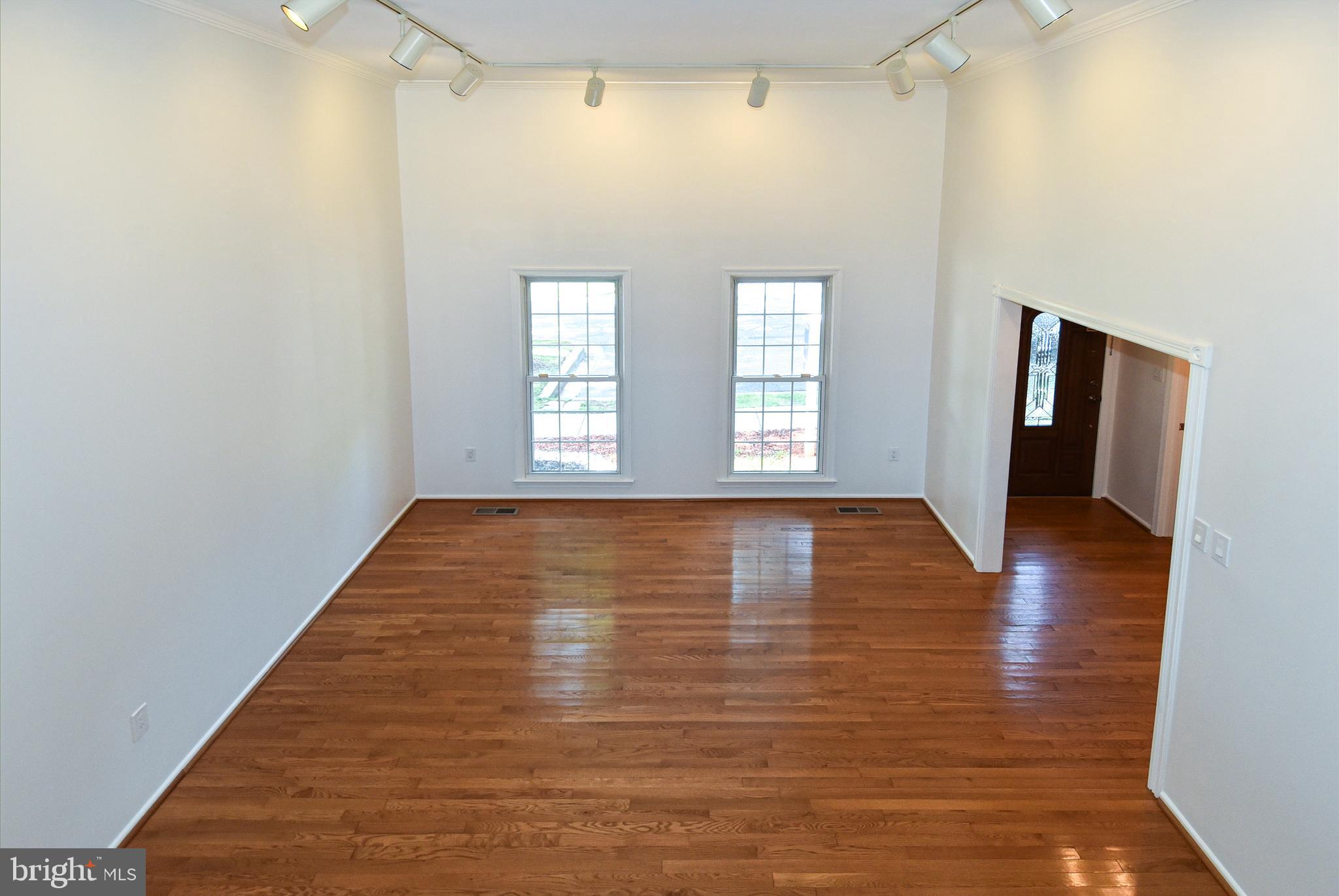 ROCKSHIRE TOWNHOMES - Residential