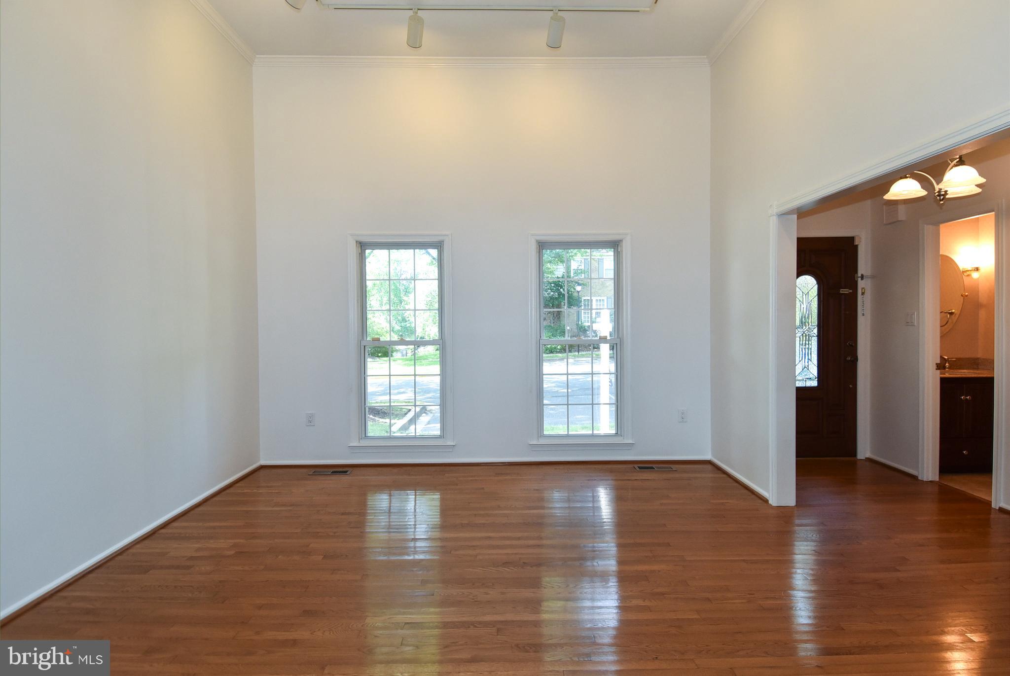 ROCKSHIRE TOWNHOMES - Residential