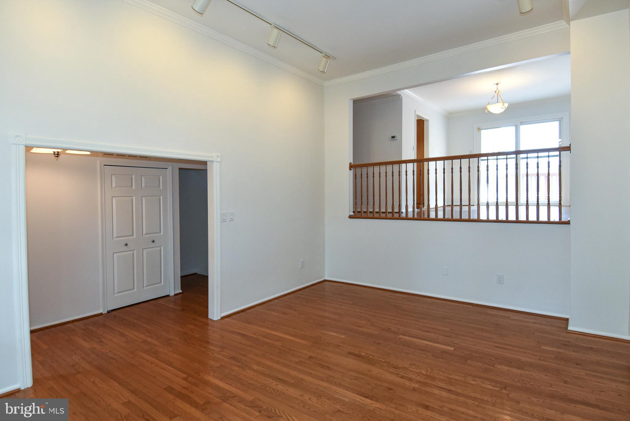 ROCKSHIRE TOWNHOMES - Residential