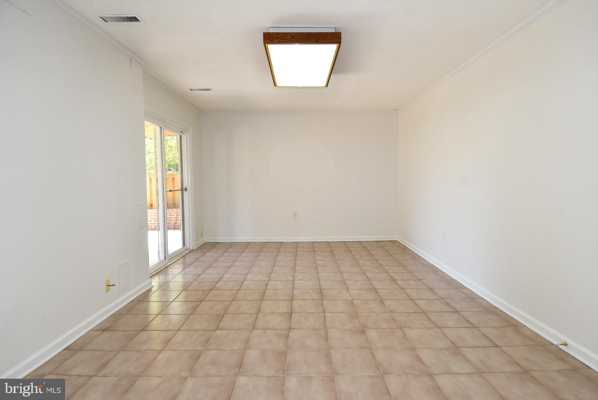 ROCKSHIRE TOWNHOMES - Residential