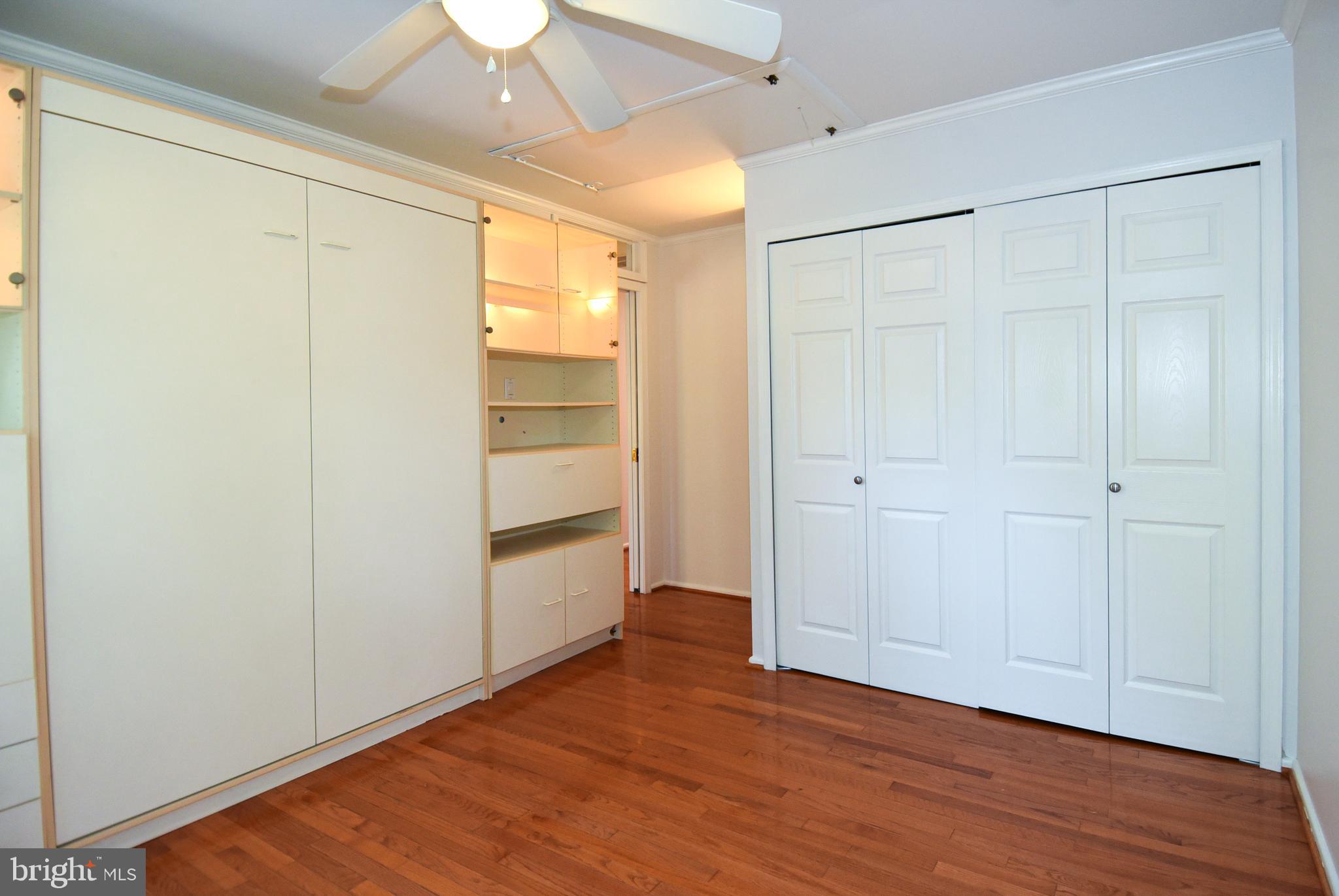 ROCKSHIRE TOWNHOMES - Residential