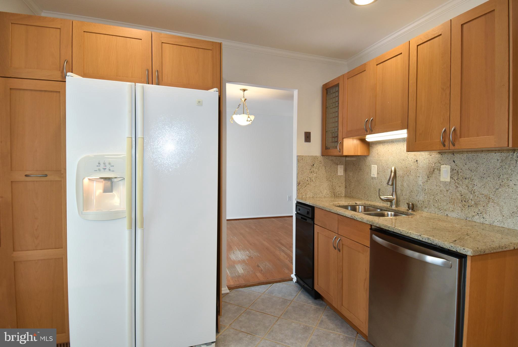 ROCKSHIRE TOWNHOMES - Residential