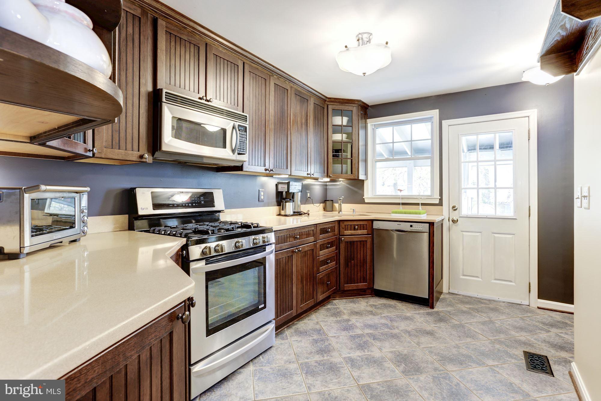 LAUREL - Residential