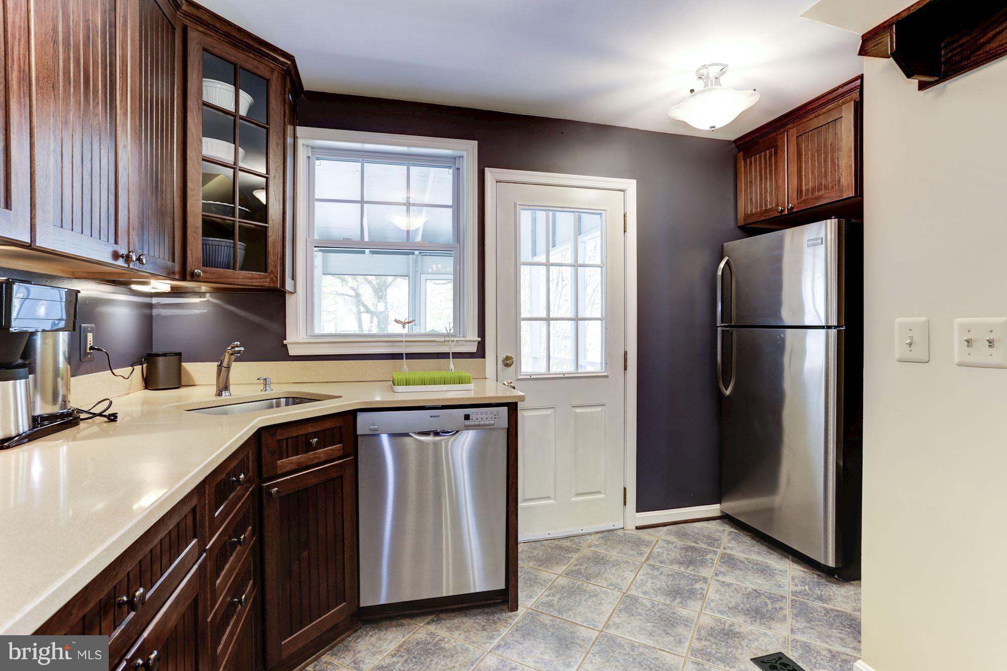 LAUREL - Residential