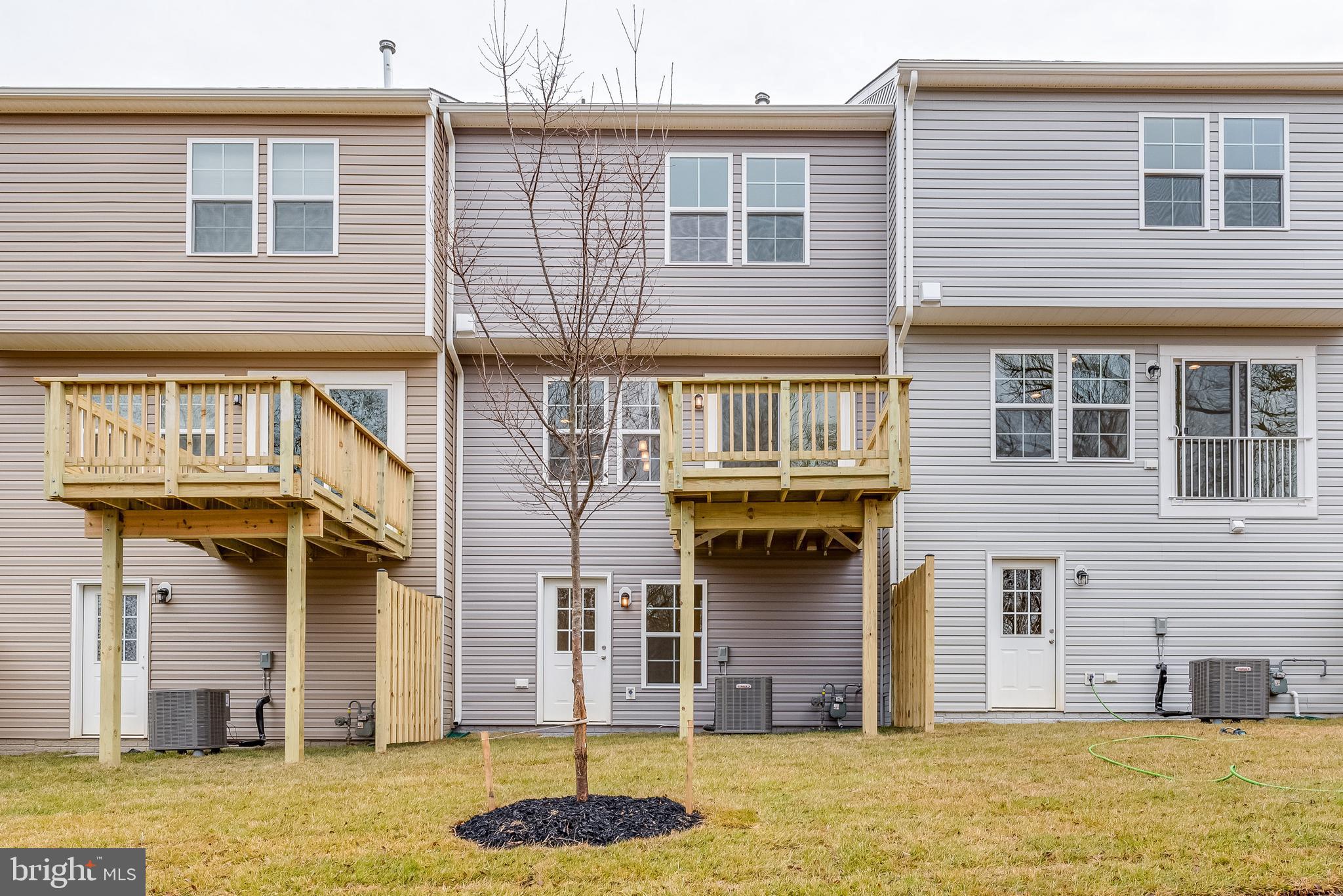 ARCHERS ROCK - Residential Lease