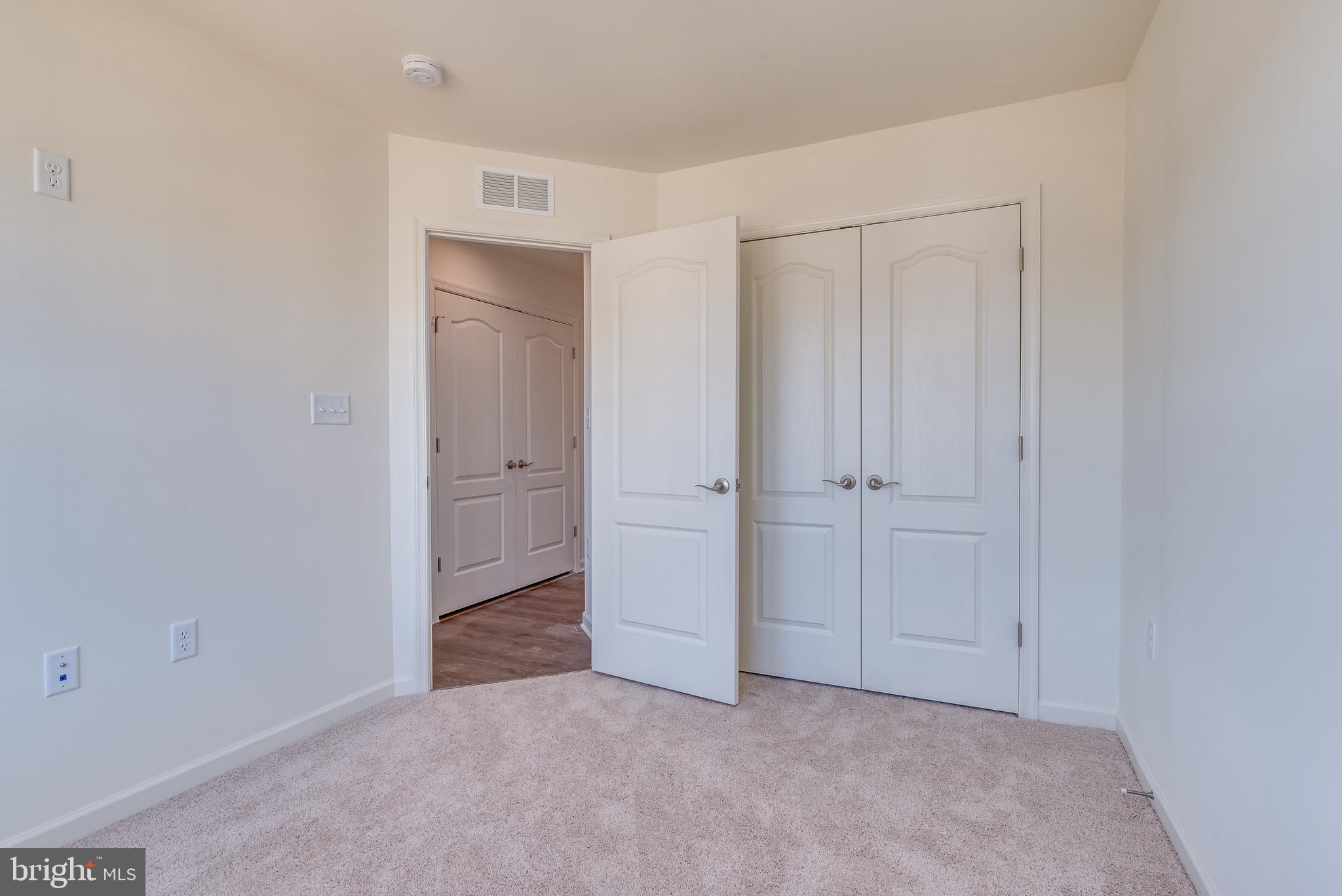 ARCHERS ROCK - Residential Lease