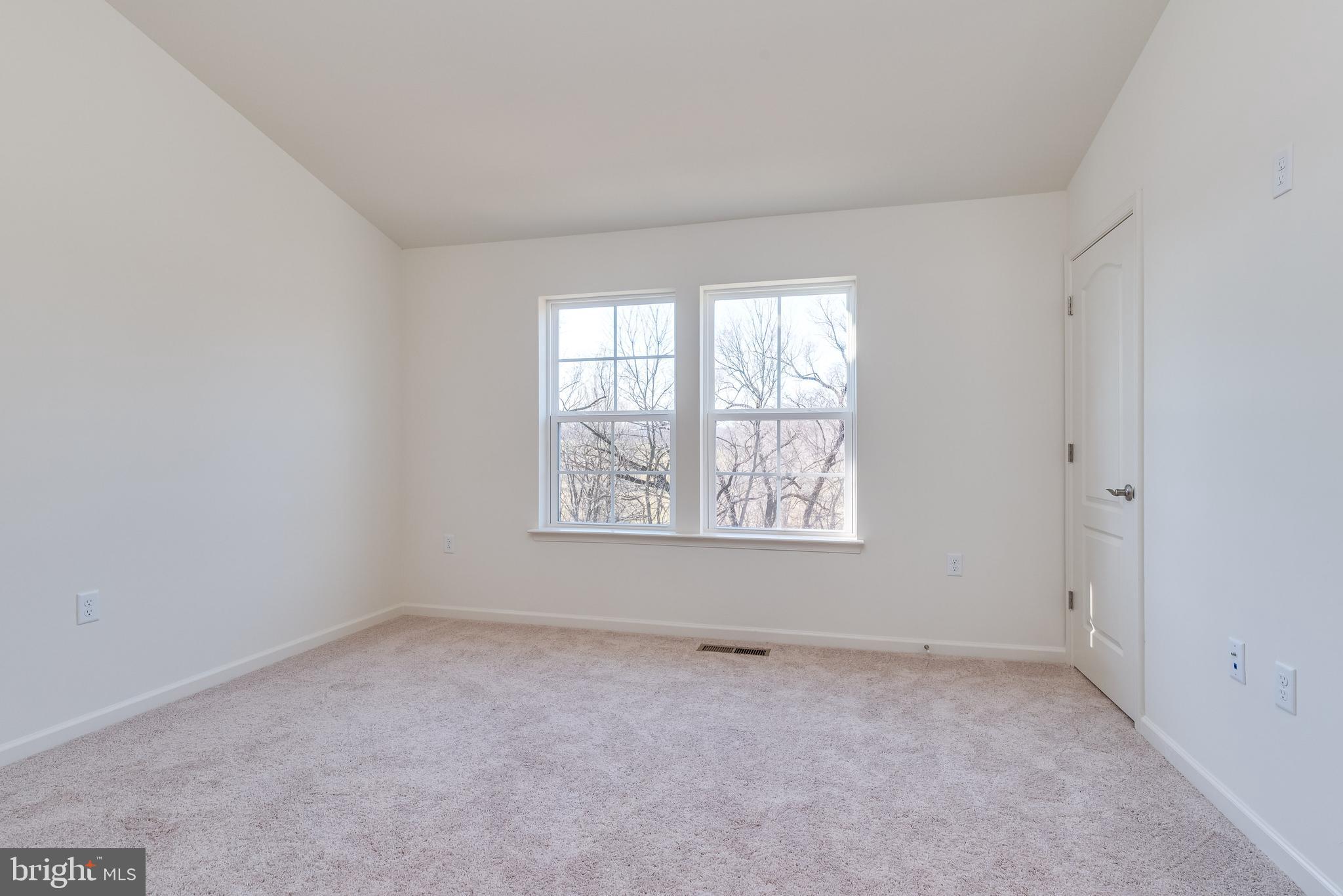 ARCHERS ROCK - Residential Lease