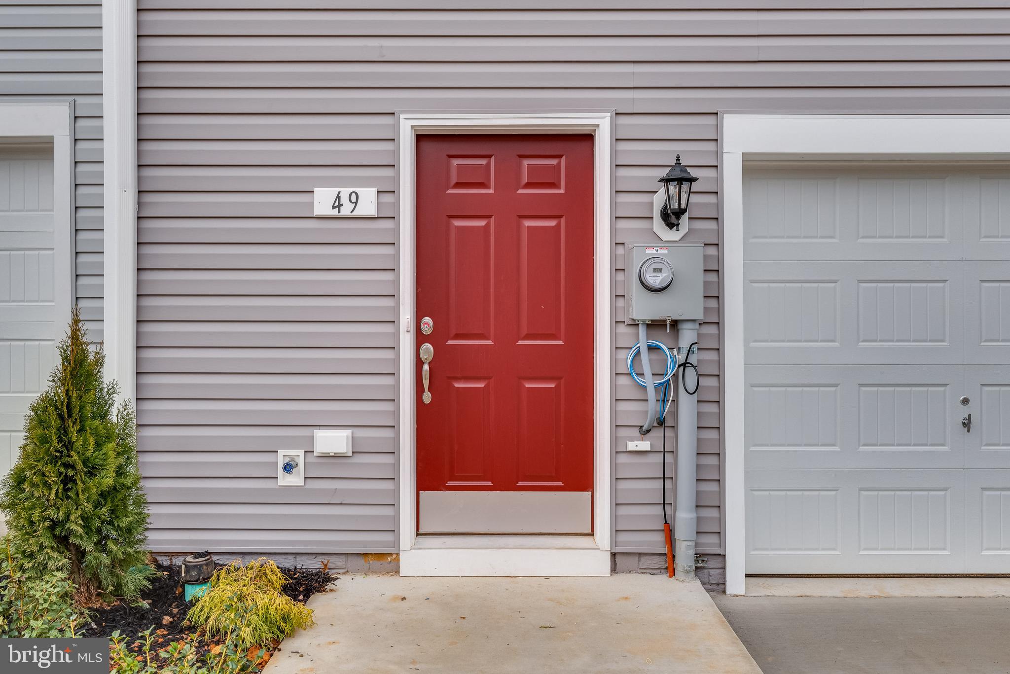 ARCHERS ROCK - Residential Lease