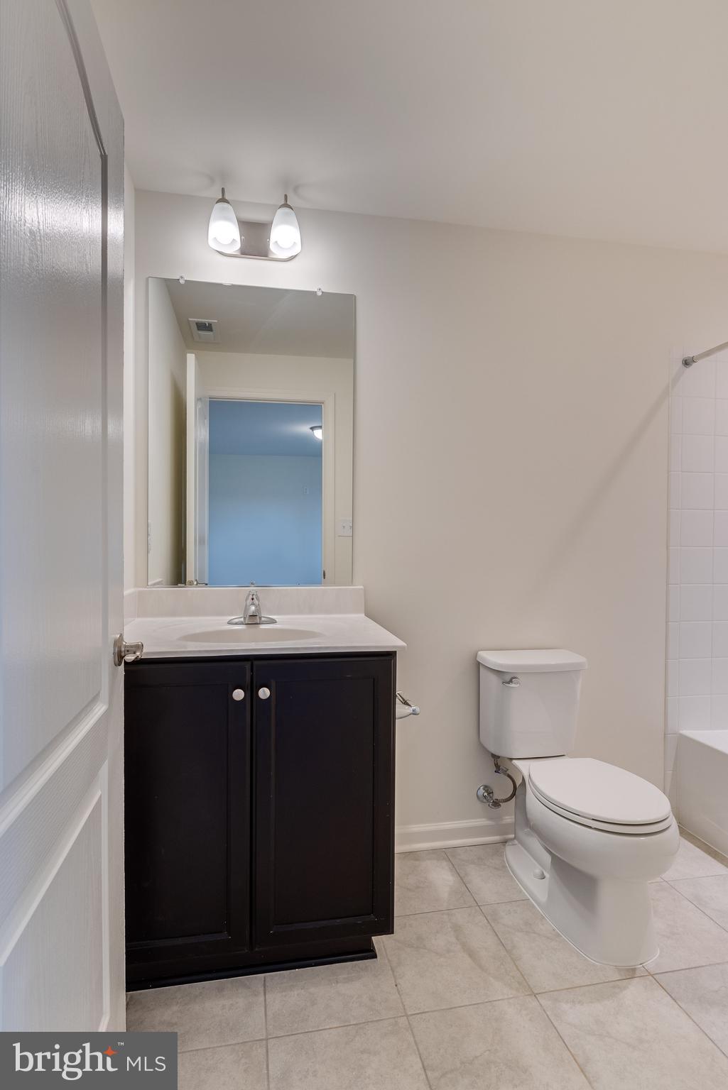 ARCHERS ROCK - Residential Lease