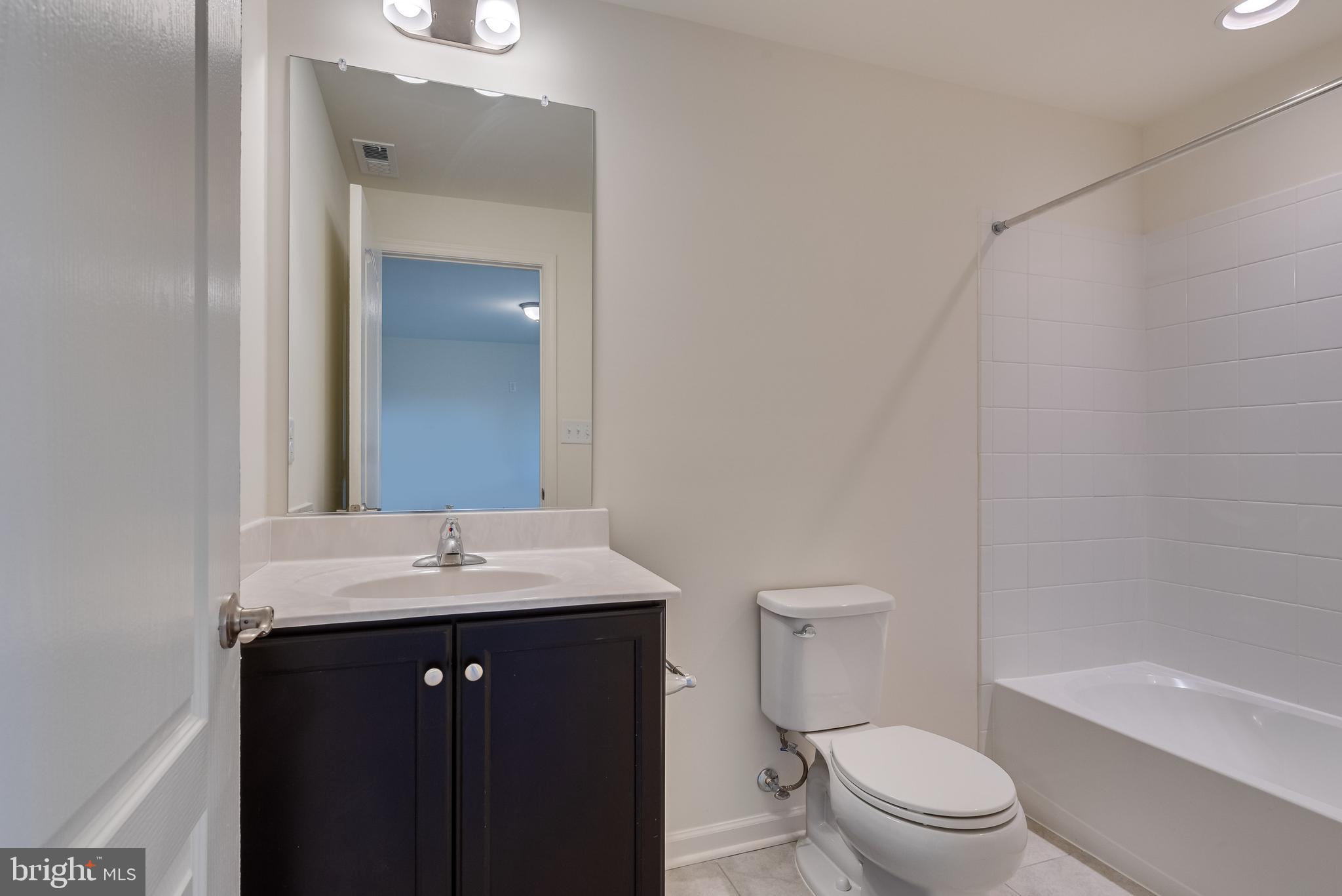 ARCHERS ROCK - Residential Lease