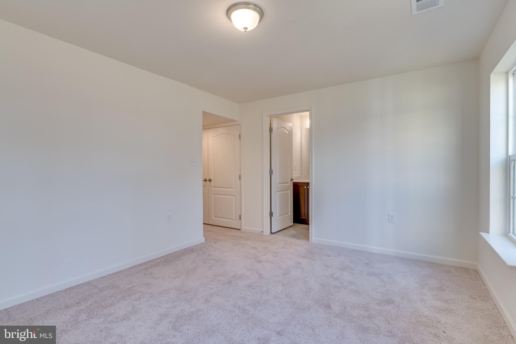 ARCHERS ROCK - Residential Lease