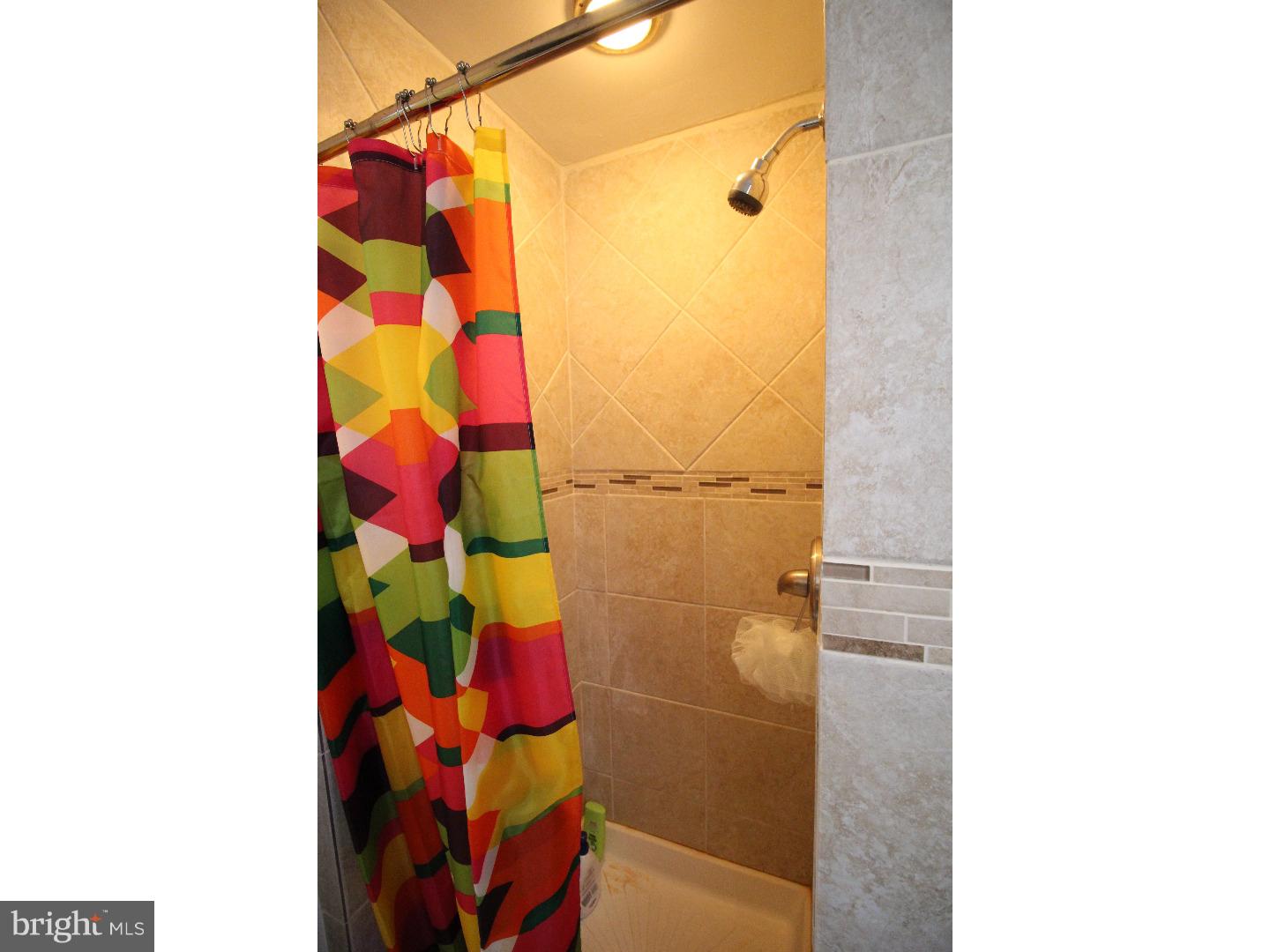 UNIVERSITY CITY - Residential Lease