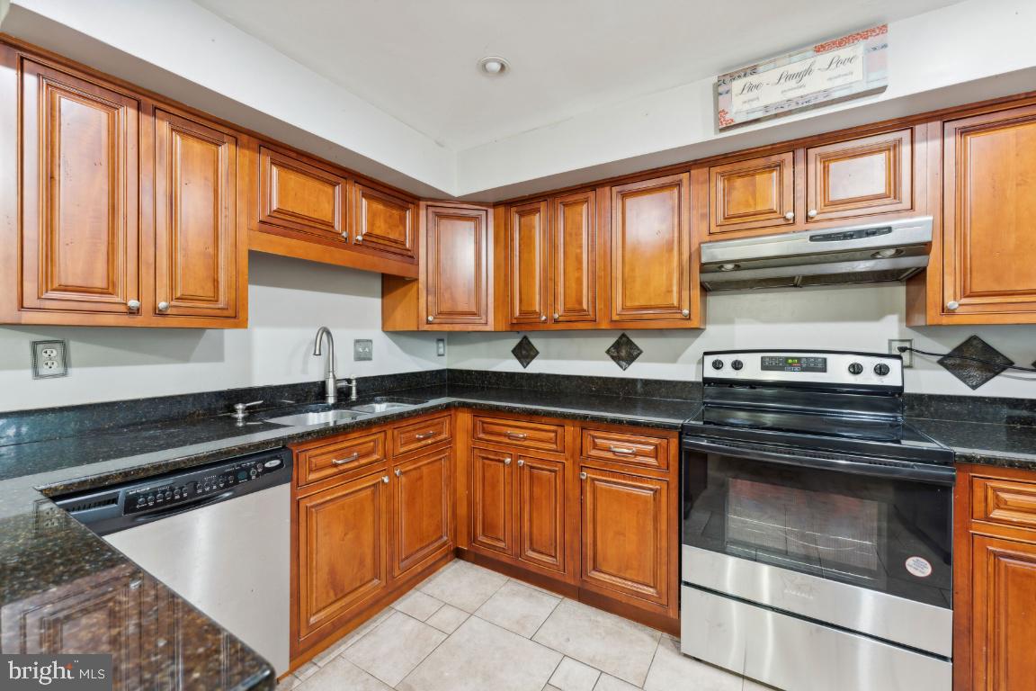 CHARLENE - Residential