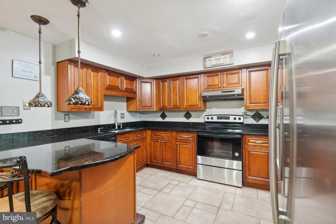 CHARLENE - Residential