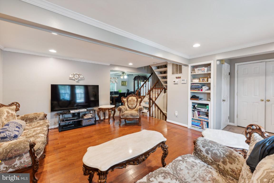 CHARLENE - Residential