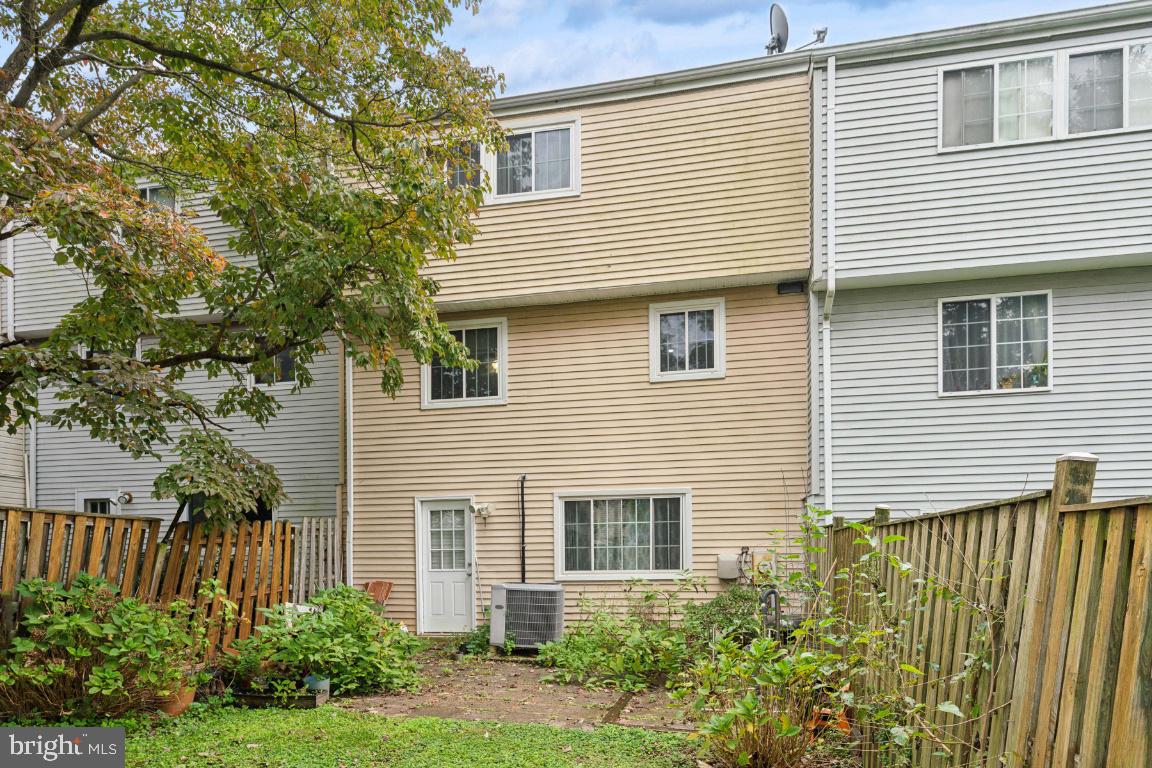 CHARLENE - Residential